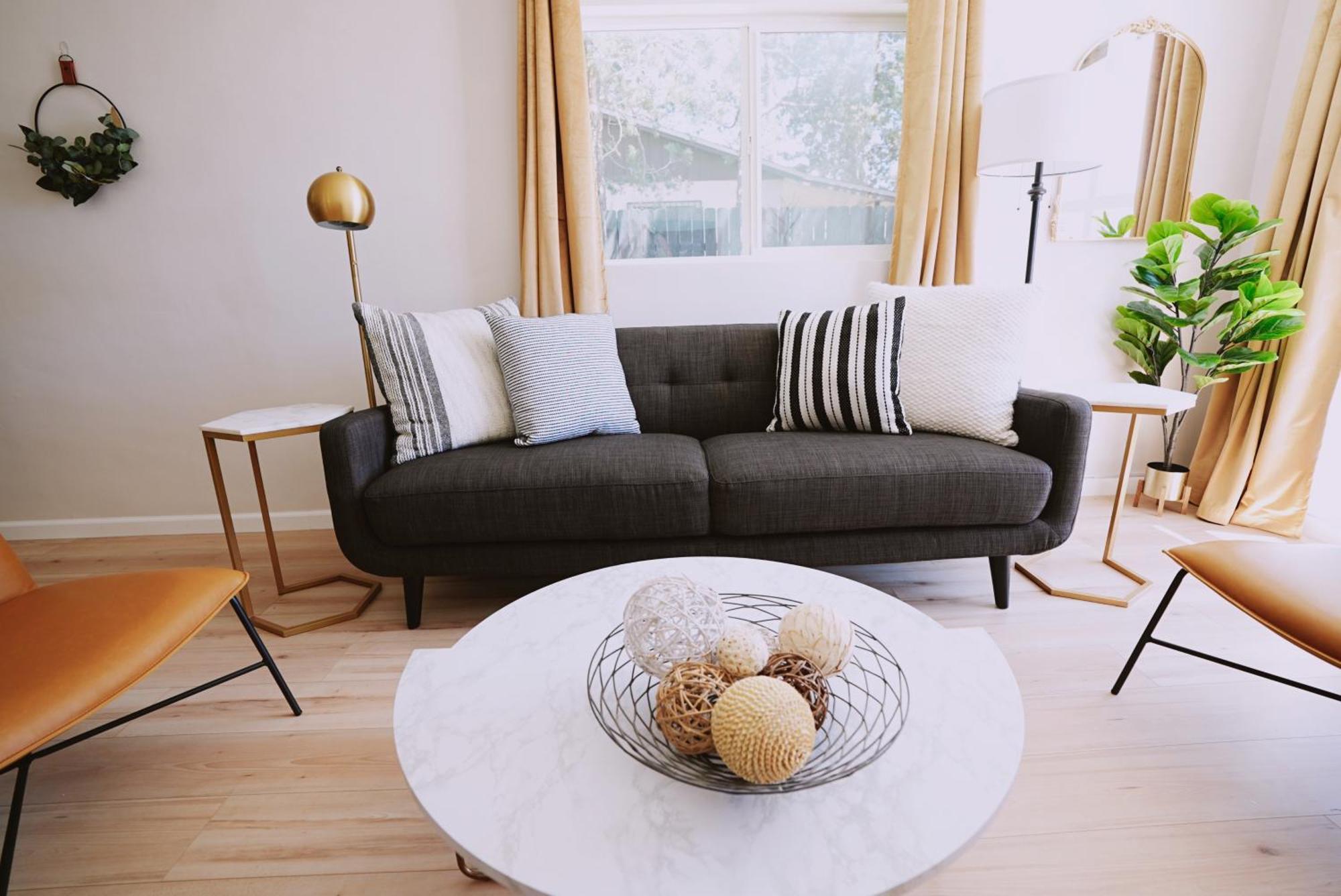 Centrally Located! Remodeled! Huge Backyard! The White House Albuquerque Exterior foto